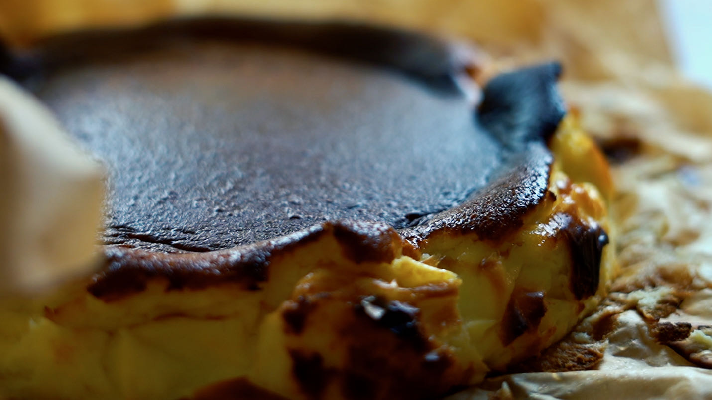 Angebrannter Baskischer Käsekuchen